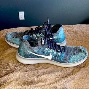 Nike free rn flyknit